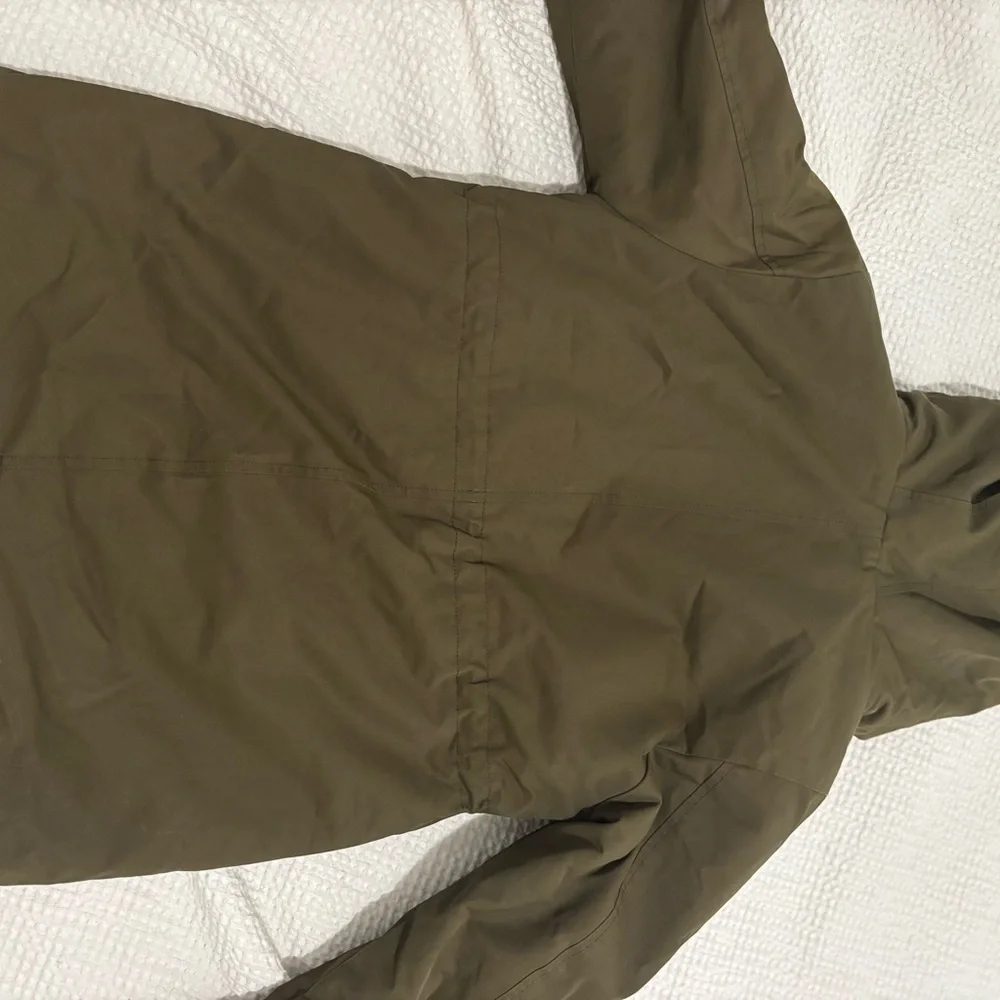 Zara Green Puffer Coat with Utility Design - Picture 3 of 4